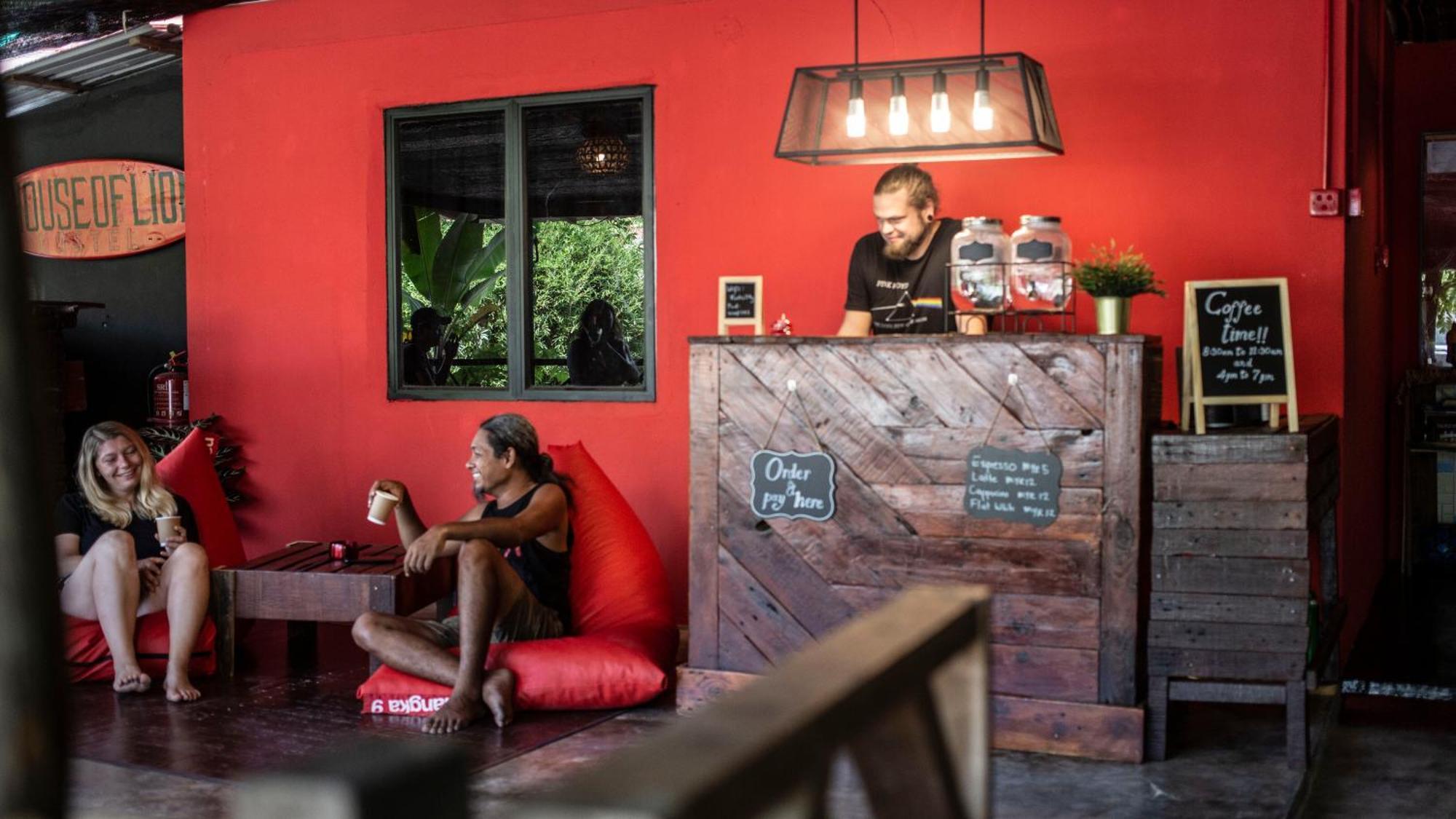 House Of Lion Hostel Pantai Cenang Kültér fotó